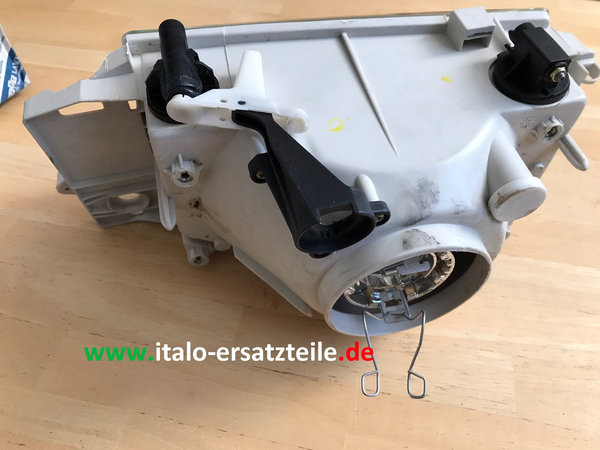 46710866 - neuer rechter Scheinwerfer für Fiat Tipo